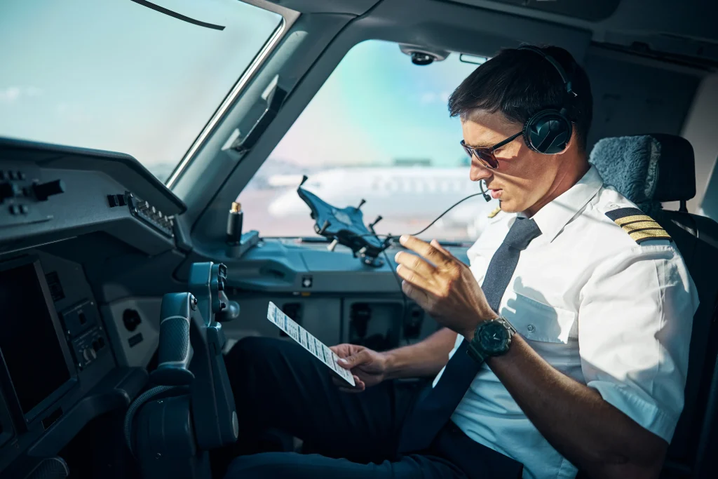 Puedo ser piloto de avion si llevo gafas
